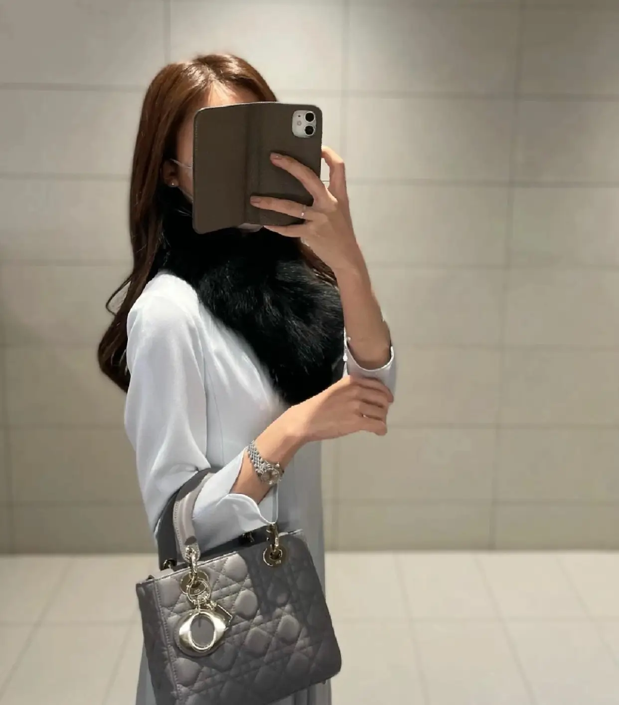 سمول ليدي د