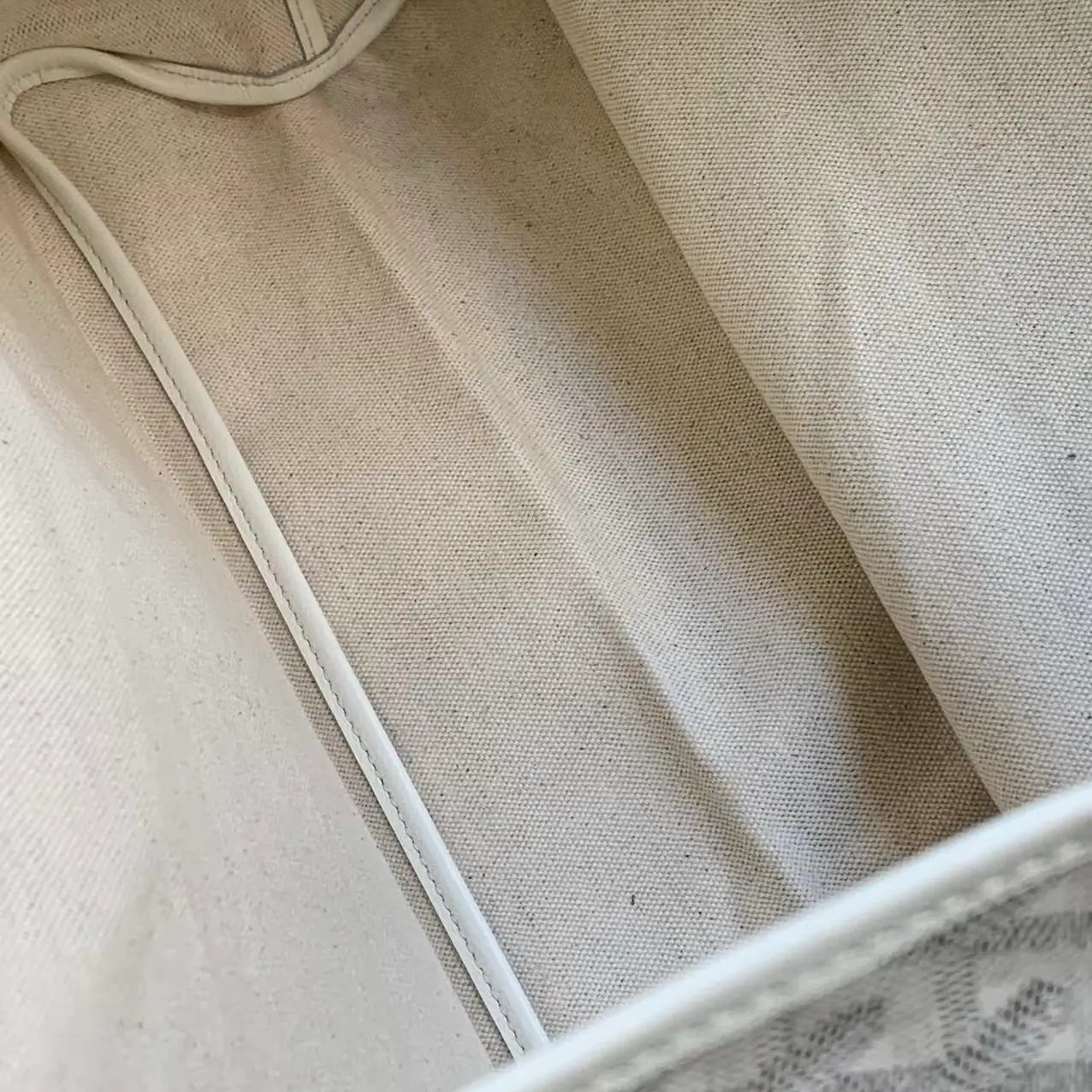 ساينت لويس بي إم - Image 6