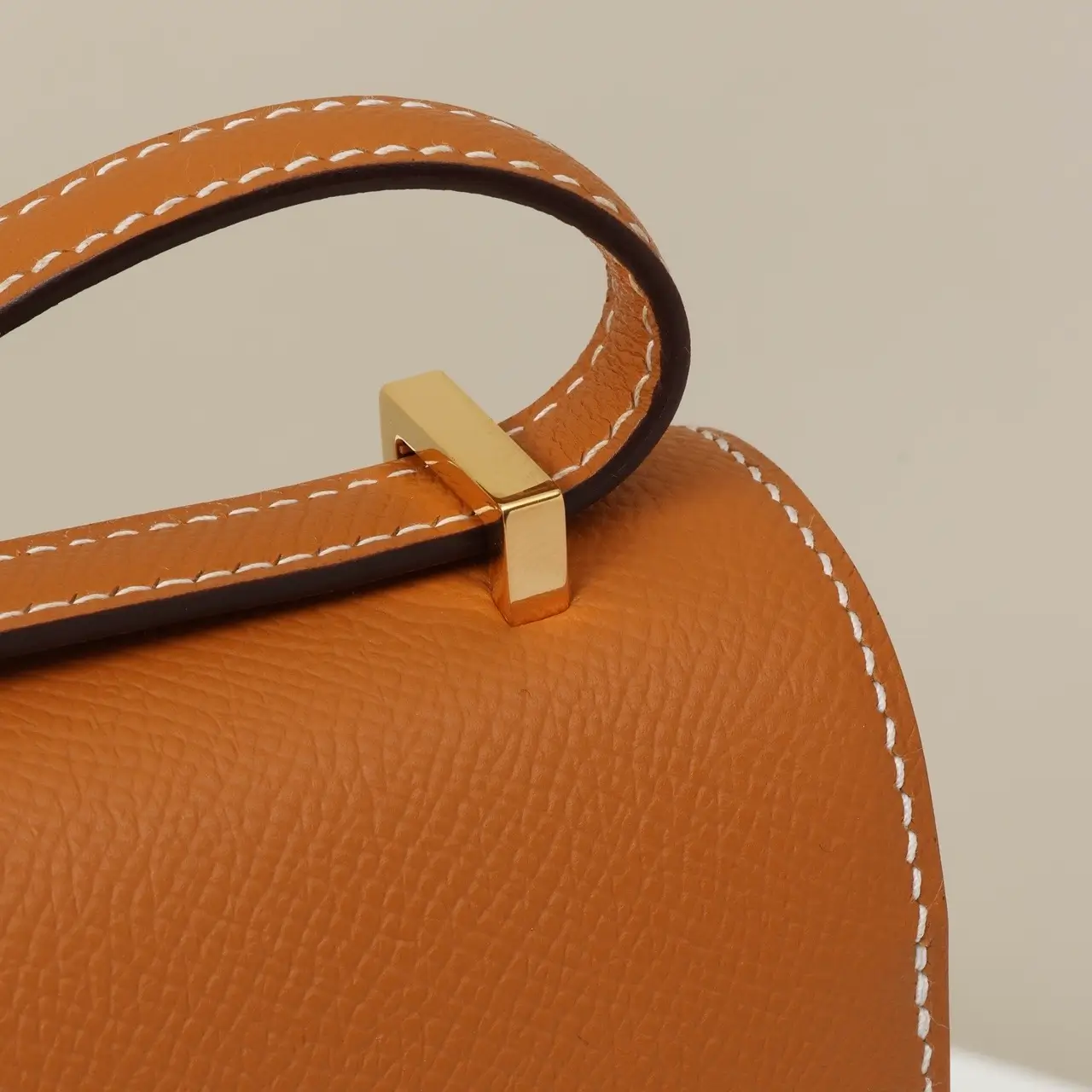 ميني كونستانس / ١ه - Image 6