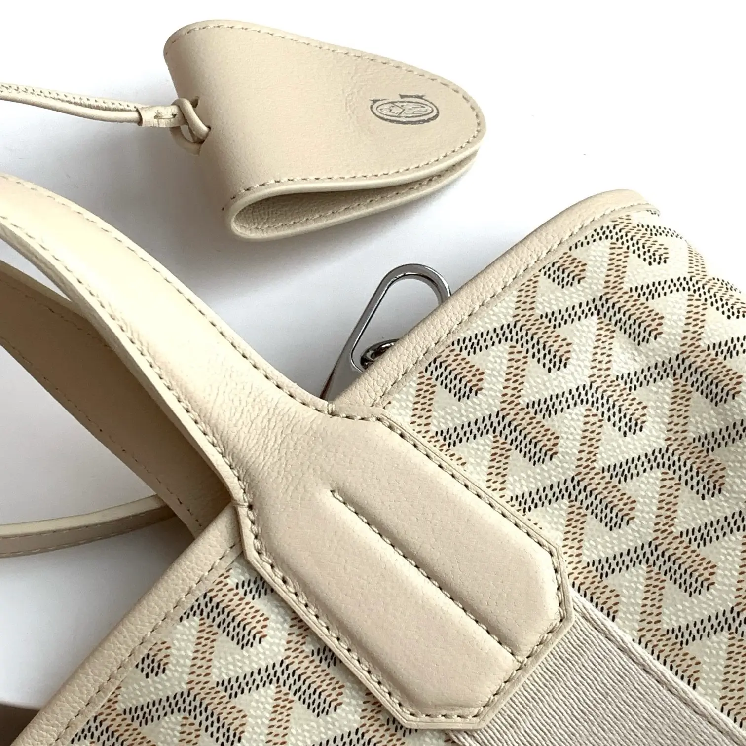 بيلهاررا بي إم شنطة - Image 6