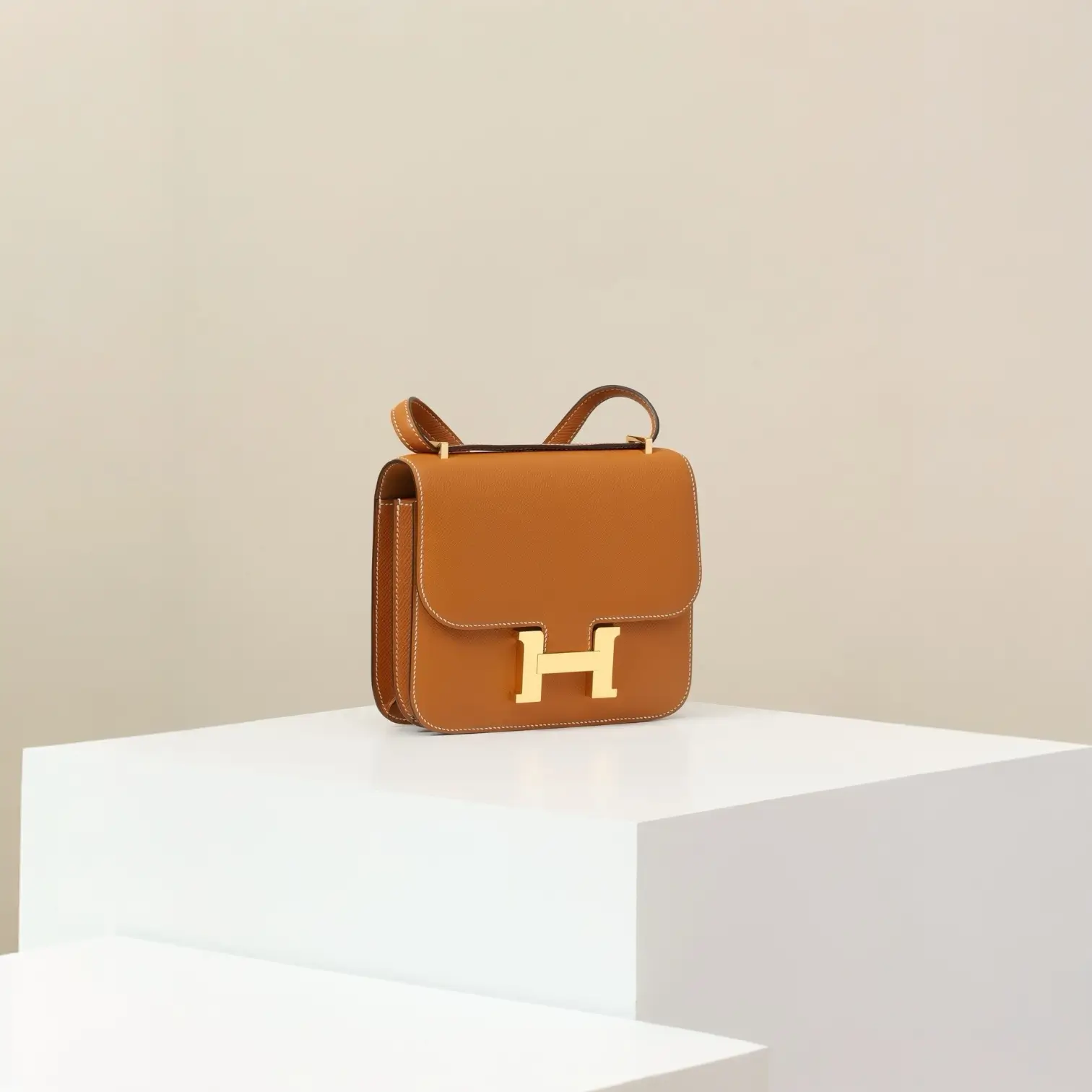 ميني كونستانس / ١ه - Image 2