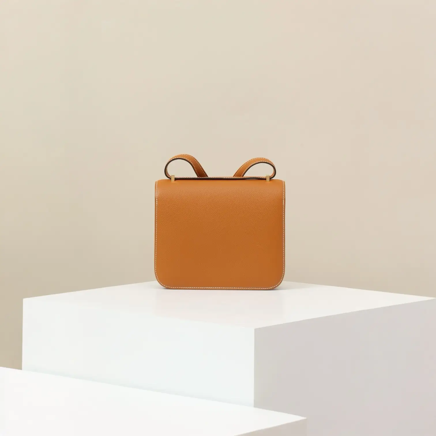 ميني كونستانس / ١ه - Image 3