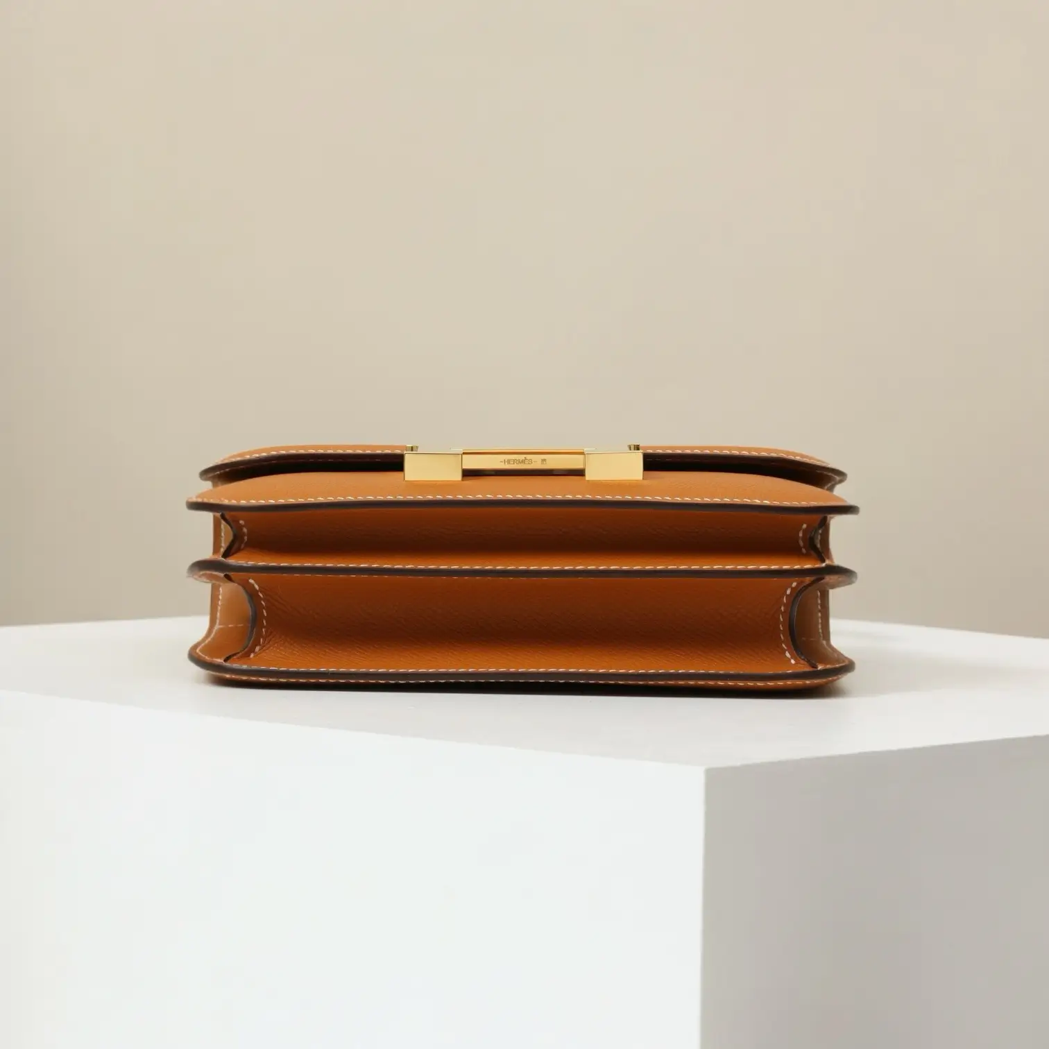 ميني كونستانس / ١ه - Image 4