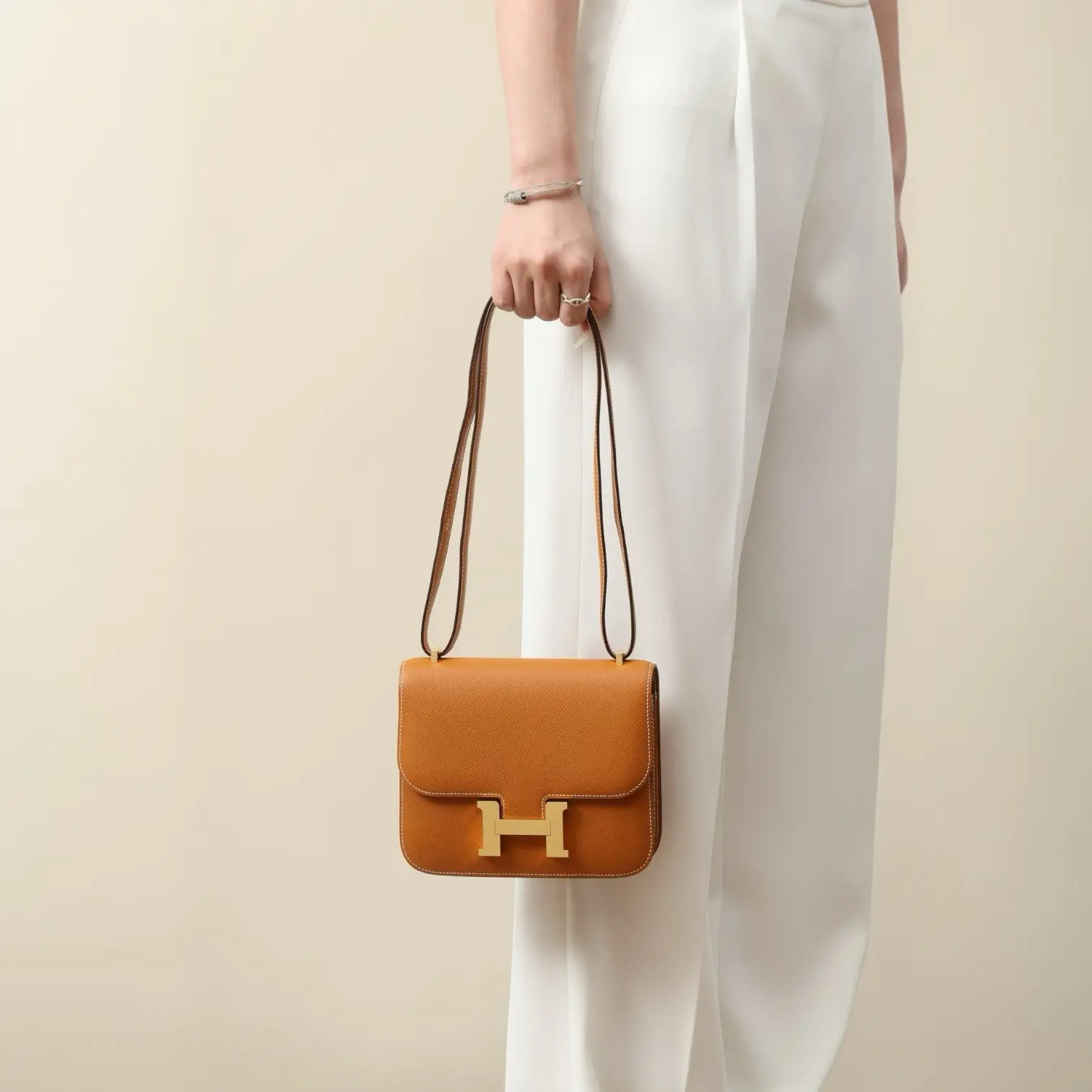 ميني كونستانس / ١ه - Image 9