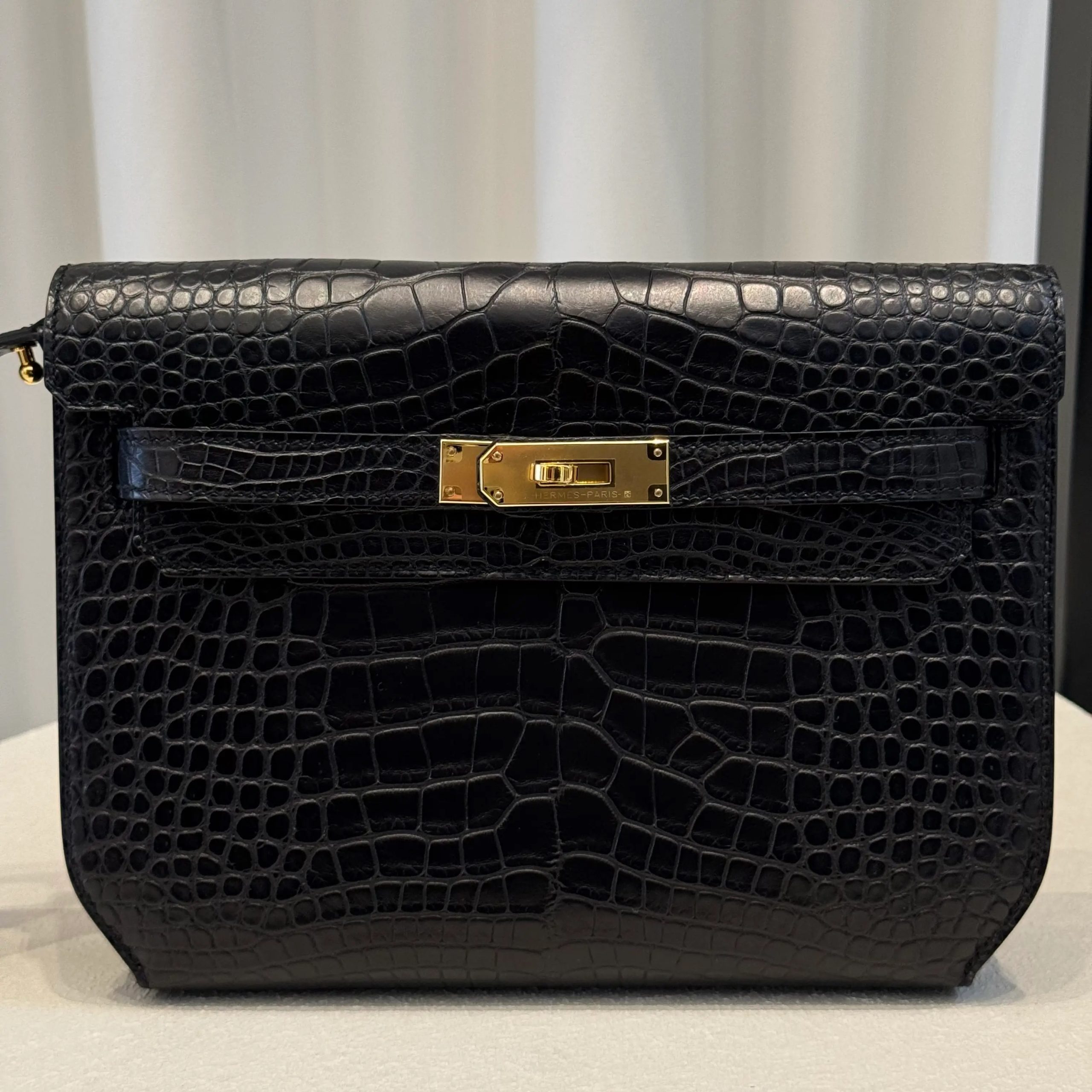 كيلي باوتش ٢٥ / ٨٩ - Image 4