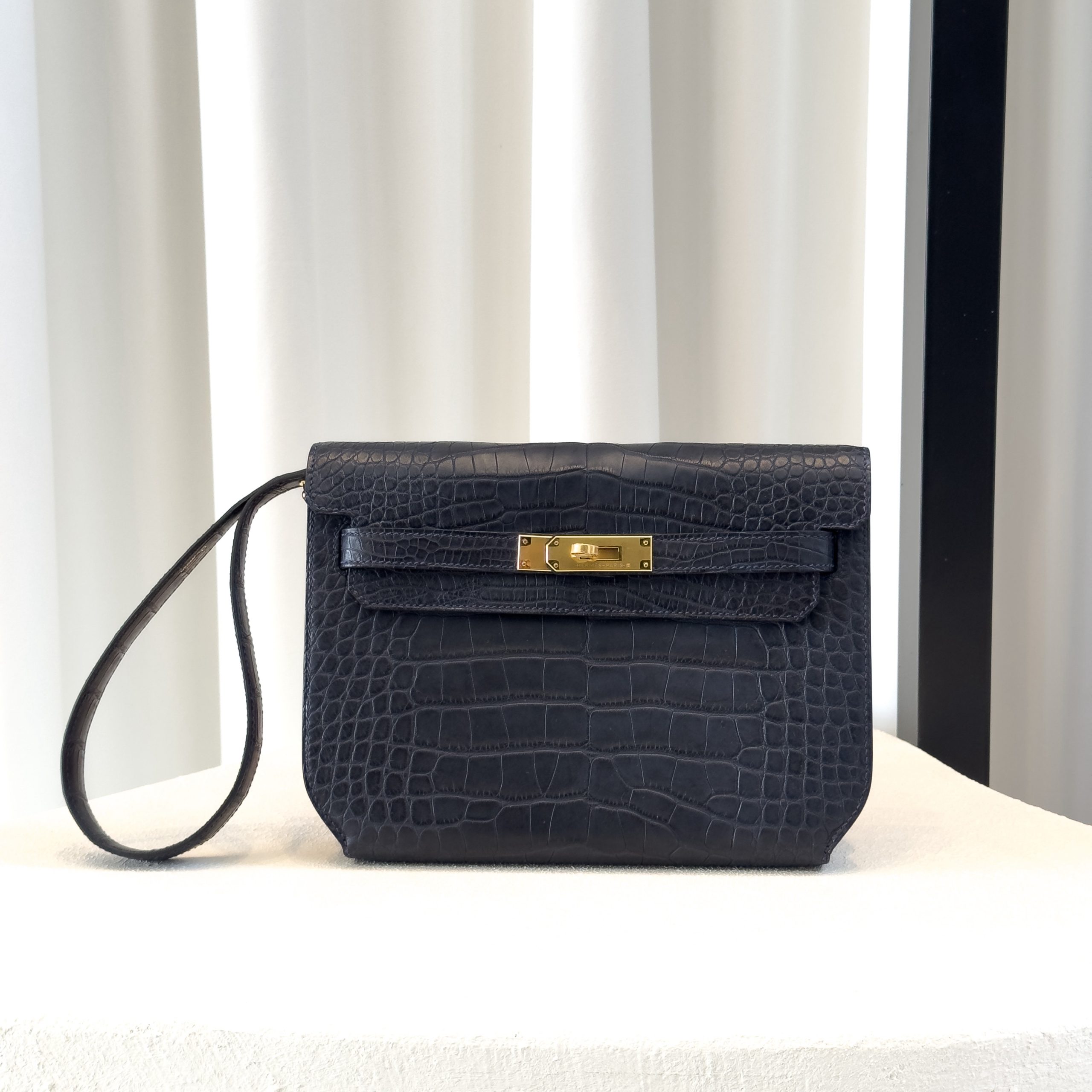 كيلي باوتش  ٢٥ / ٧٦