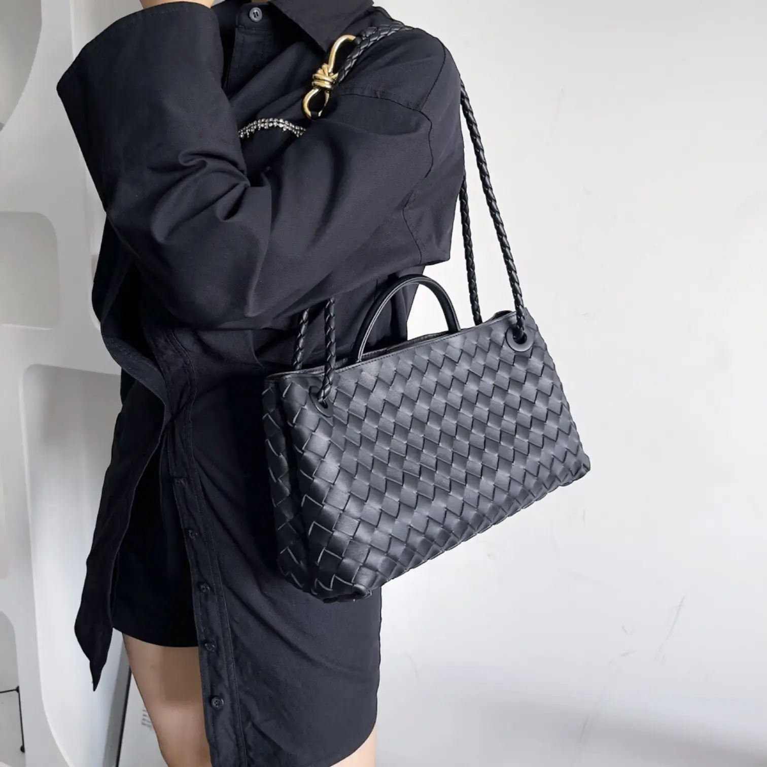 East-West Andiamo - Image 8