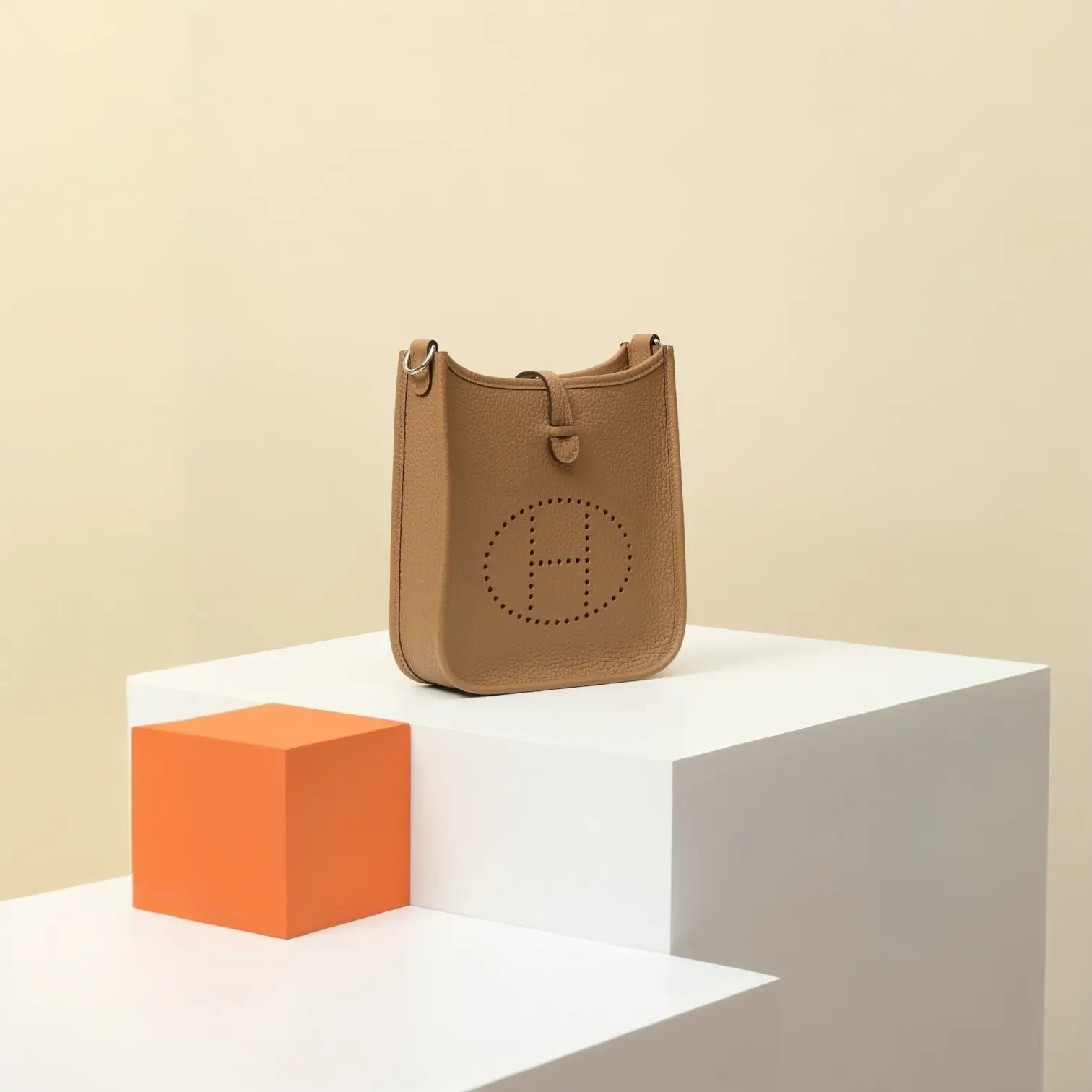 ايفلين ١٦ / ٤ب - Image 2