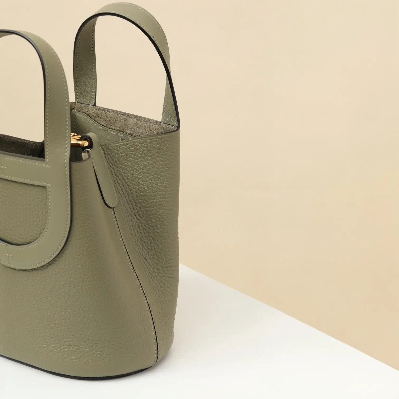 ان ذا لوب ١٨ / ١ق - Image 4