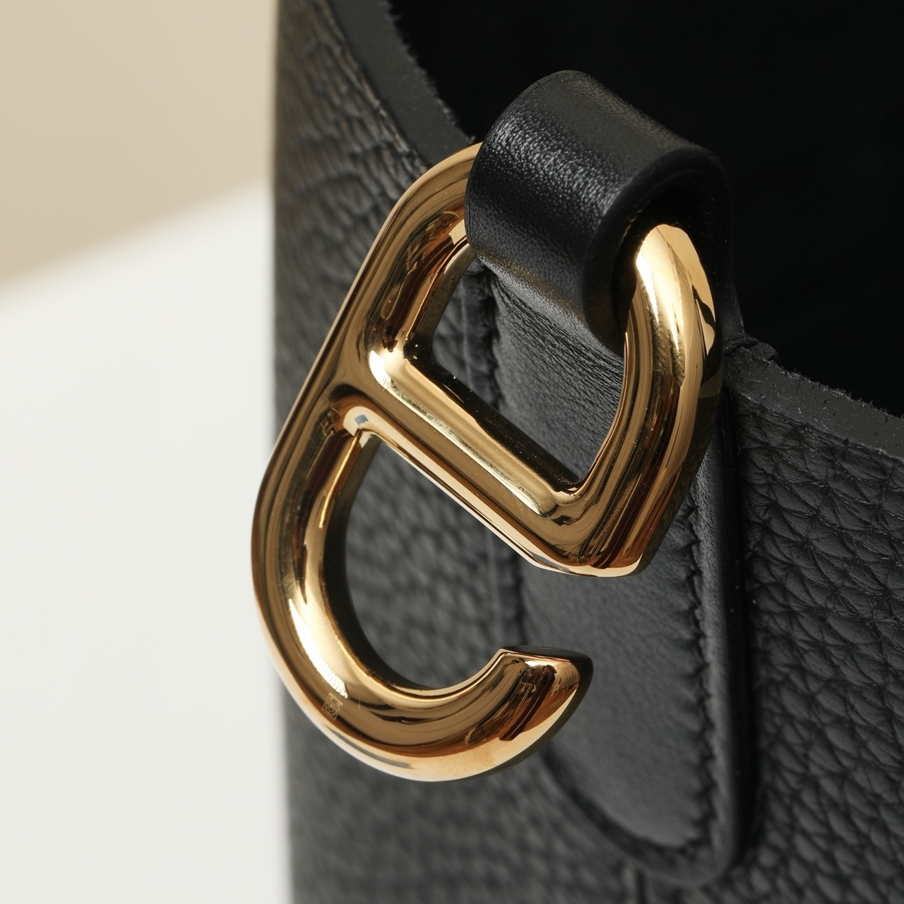 ان ذا لوب ١٨ / كك٨٩ - Image 5