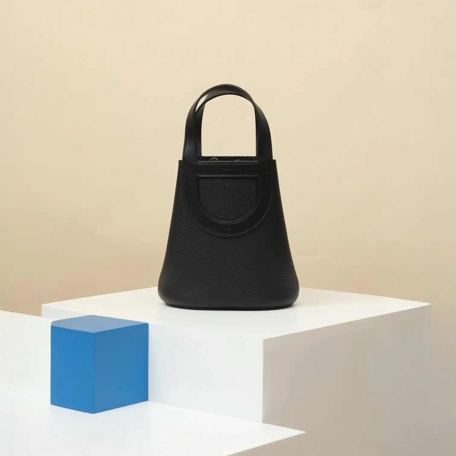 ان ذا لوب ١٨ / كك٨٩ - Image 3