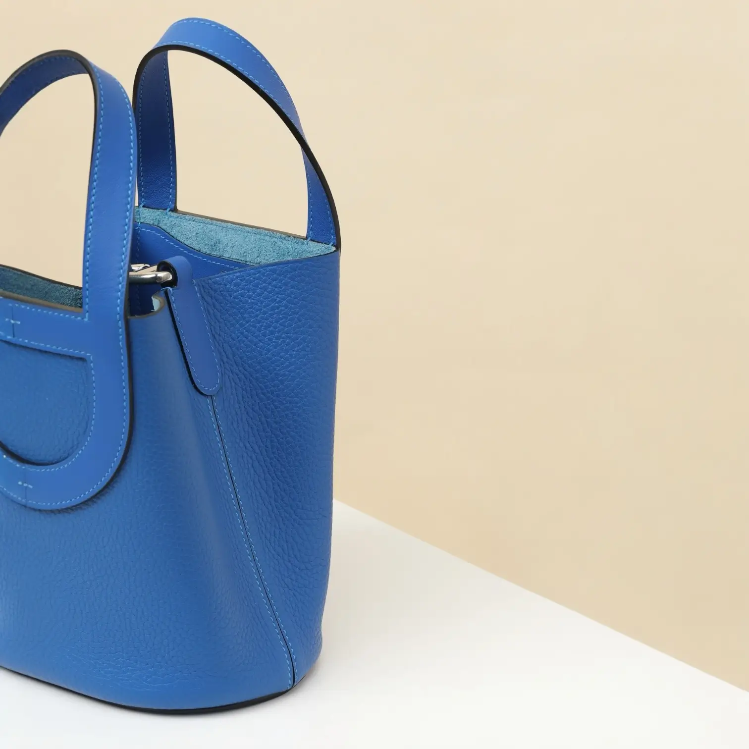 ان ذا لوب ١٨ / ٧١ - Image 4