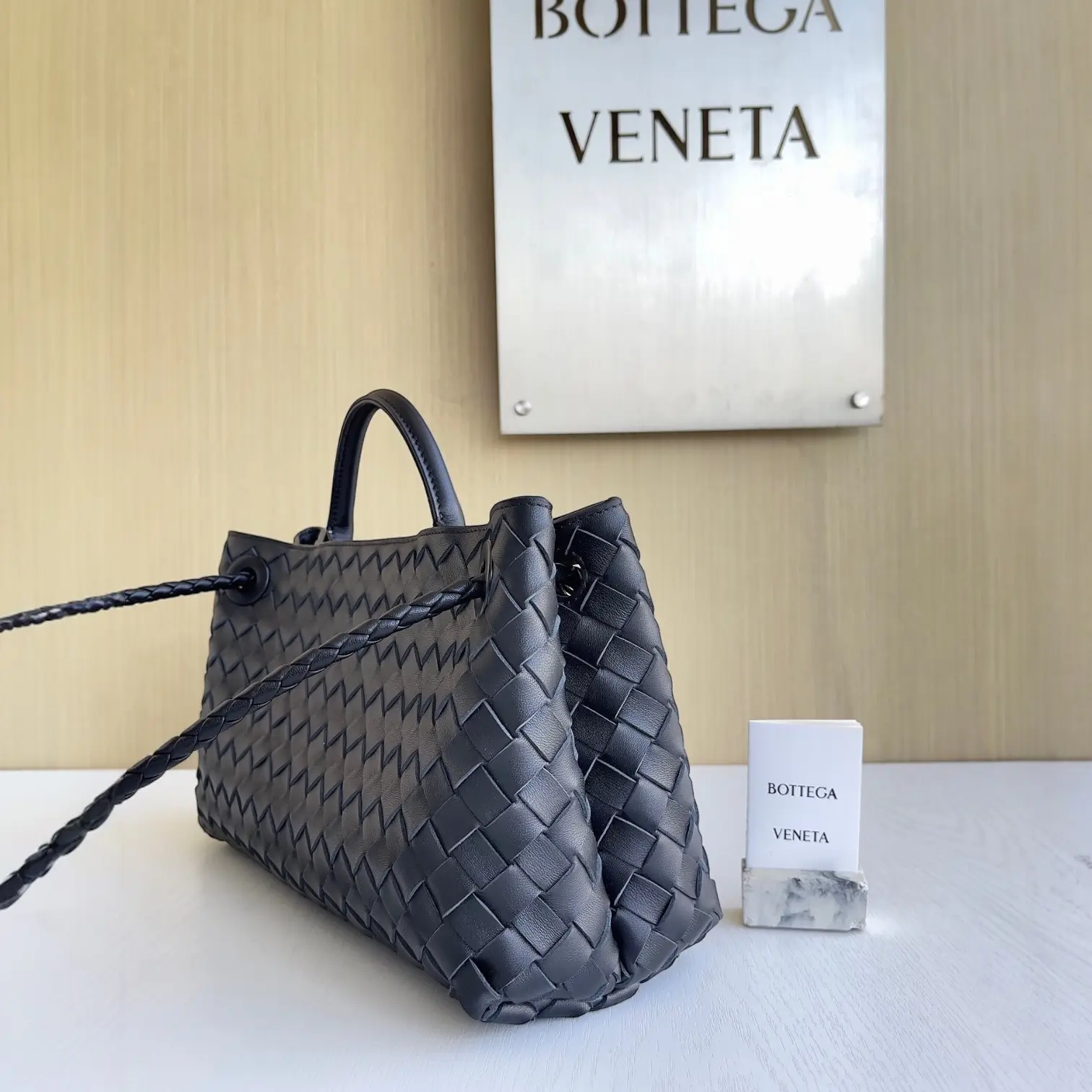 East-West Andiamo - Image 3