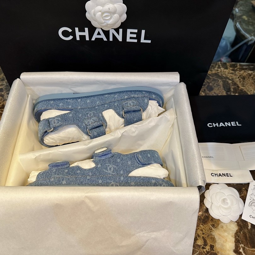 داد ساندالس