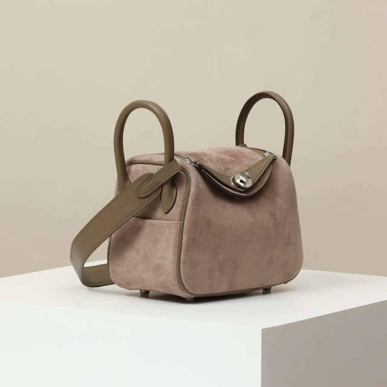 ميني ليندي / كك١٨ - Image 3