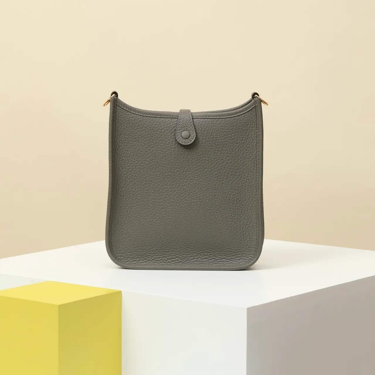 ايفلين ١٦ / ٠ل - Image 4