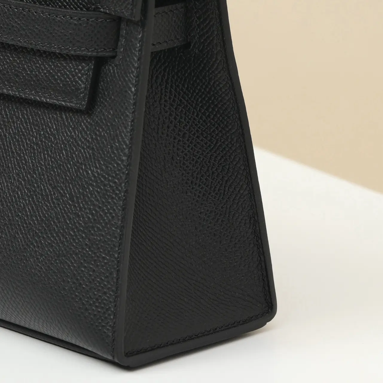 كيلي بوشيت / كك٨٩ - Image 6