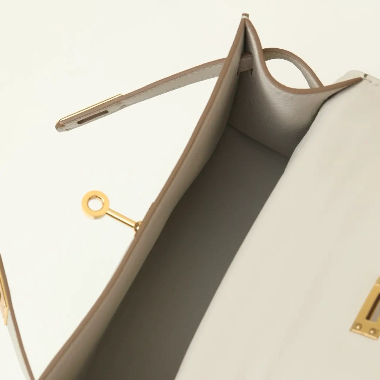 كيلي بوشيت / ٨٠ - Image 8