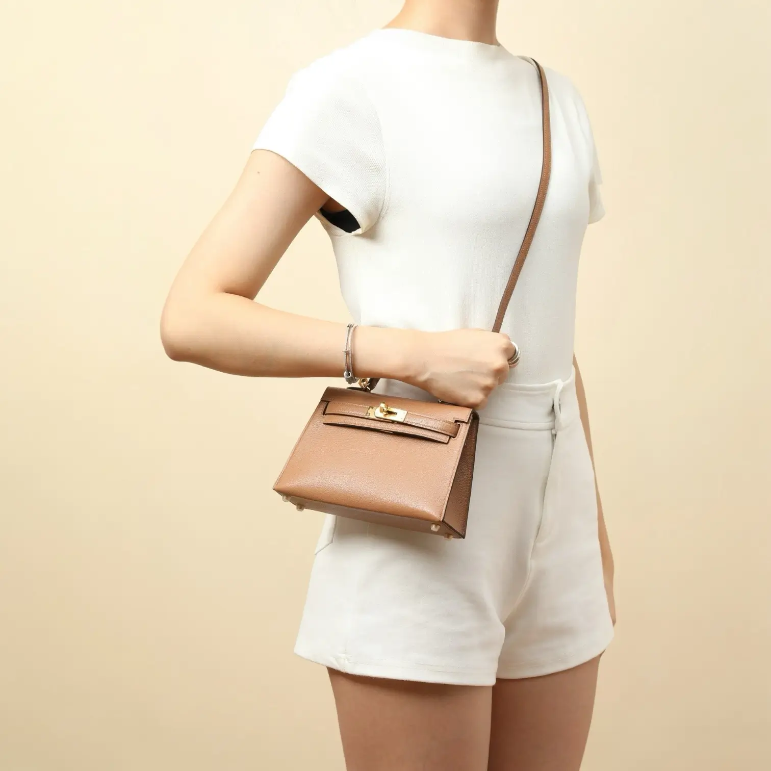 كيلي ٢٠ / ٢ج - Image 2