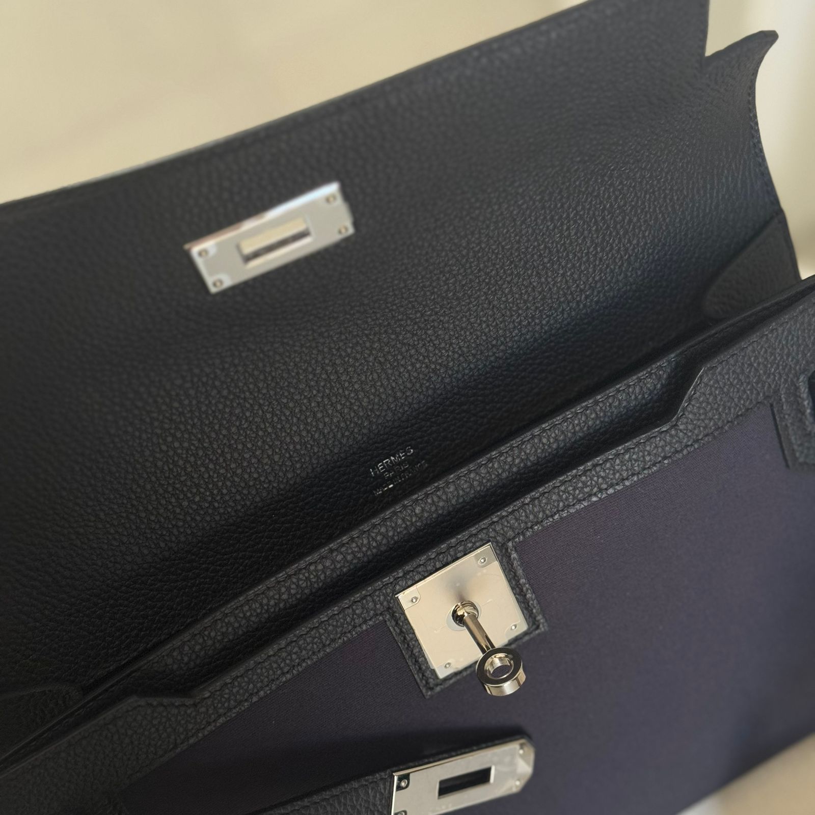 كيلي باوتش ٢٥ - Image 4